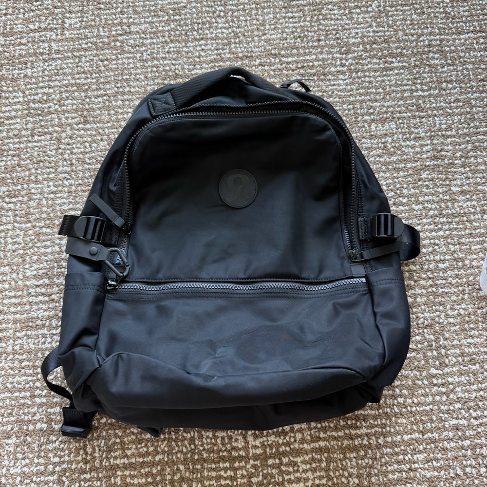 LULULEMON NEW CREW BACKPACK